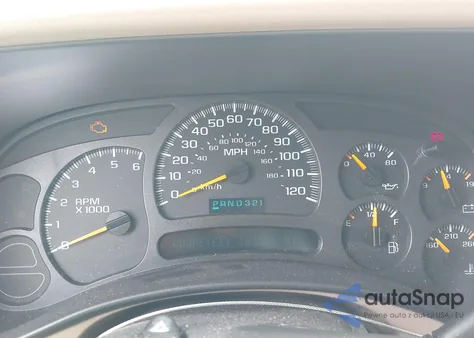 2004 Chevrolet Suburban 1500 Ls из США, поврежденный, VIN 1GNEC16ZX4J266139